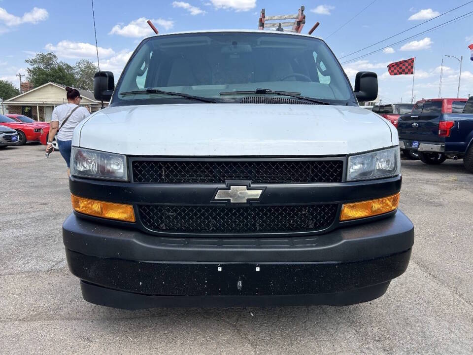 chevrolet express cargo 2018 1GCWGBFG0J1182851 image chevrolet express cargo 2018 1GCWGBFG0J1182851 image